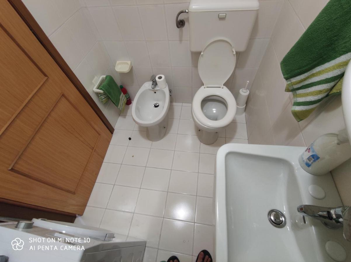 Casa Di Gigi- Comodo Appartamento In غالاتينا المظهر الخارجي الصورة