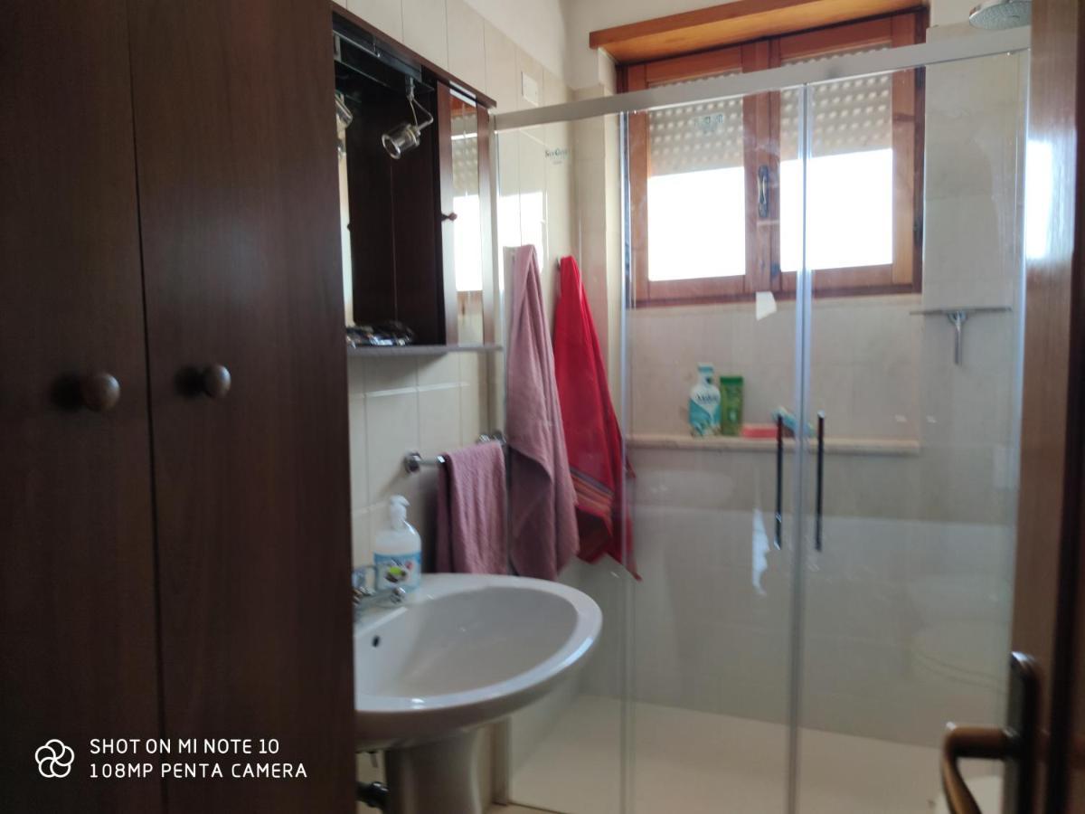 Casa Di Gigi- Comodo Appartamento In غالاتينا المظهر الخارجي الصورة