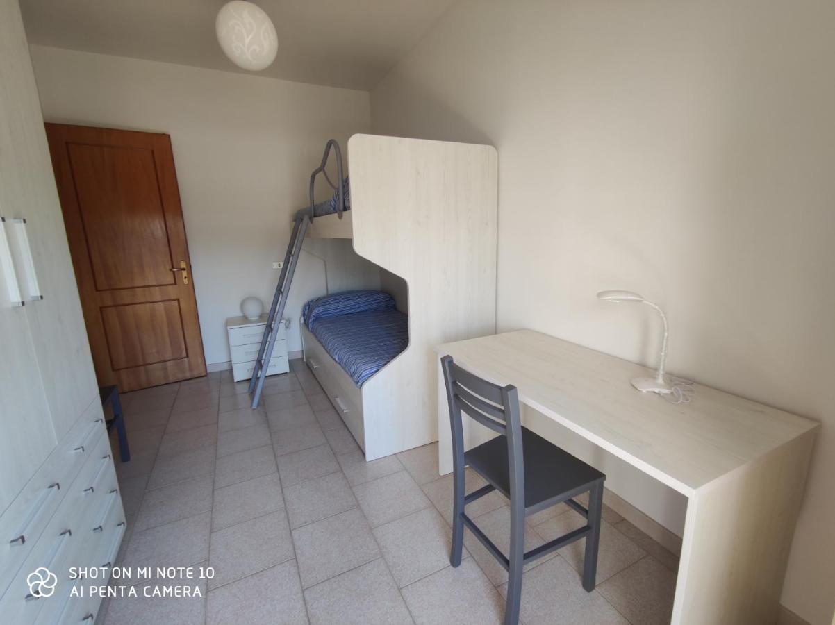 Casa Di Gigi- Comodo Appartamento In غالاتينا المظهر الخارجي الصورة