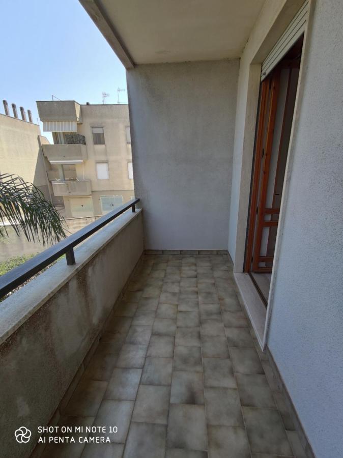 Casa Di Gigi- Comodo Appartamento In غالاتينا المظهر الخارجي الصورة