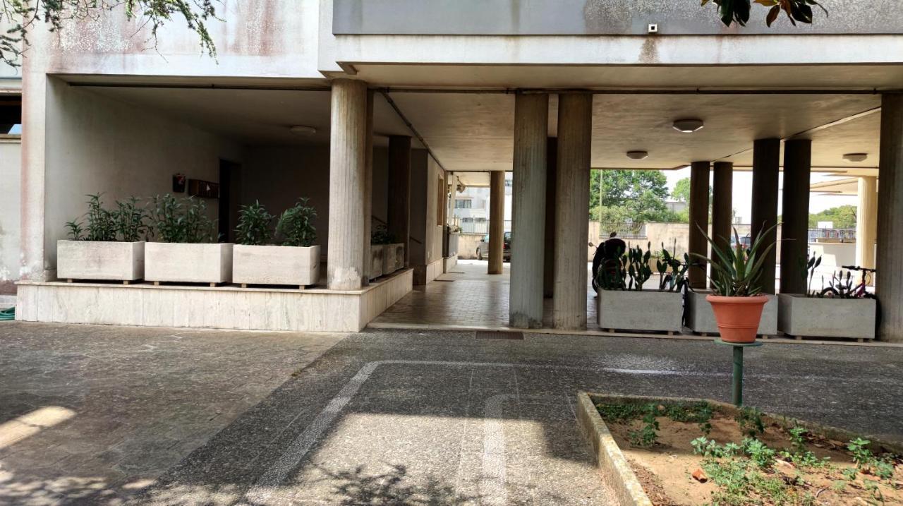 Casa Di Gigi- Comodo Appartamento In غالاتينا المظهر الخارجي الصورة